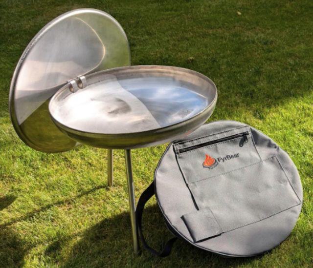 Feuerschale plus Tasche und Grillrost.