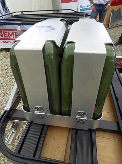 Klappbare Verschl&uuml;sse - dadurch leichtes Beladen!