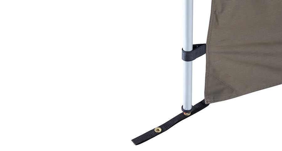 Sichere Befestigung an und unter den Stangen.