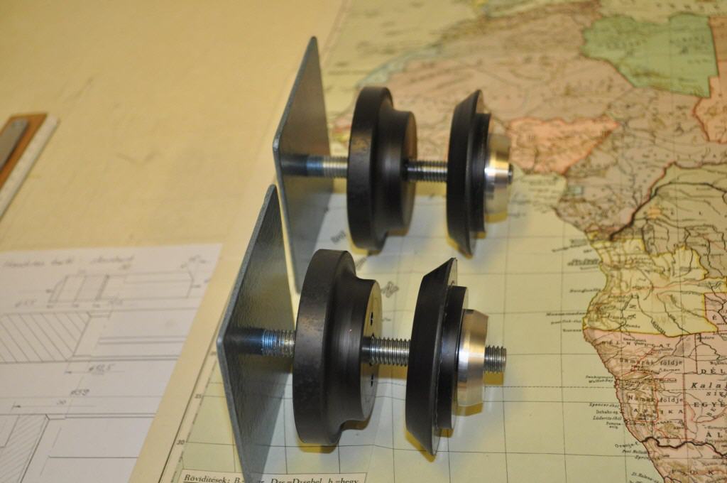 Wahlweise: mit Basisplatte f&uuml;r glatte Fl&auml;chen.